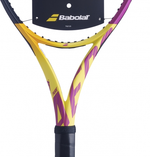 Babolat PURE AERO mit Babolat-Besaitung TOPAKTION Nadal Tennisschläger 