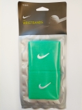 Nike Swoosh Wristbands klein grün 338